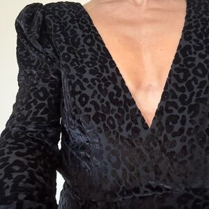 Luxxel Black Textured Velvet Animal Print Dress